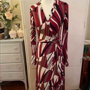 Banana Republic geometric print jersey true wrap dress, long sleeve, size S